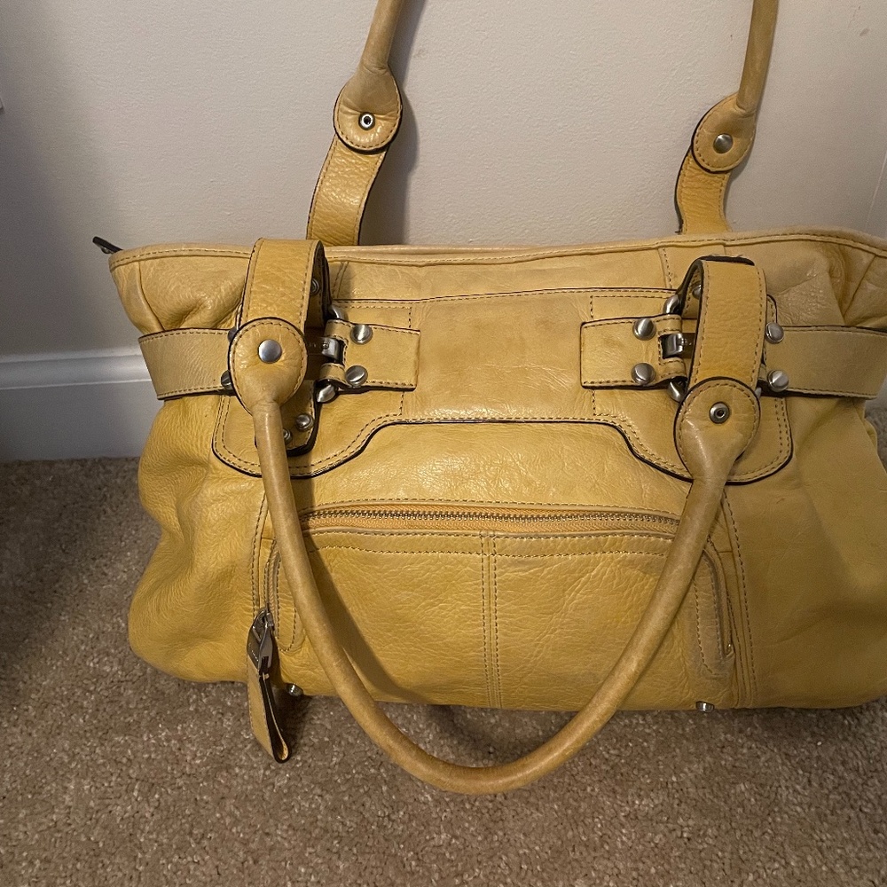 b. makowsky yellow mustard handbag purse